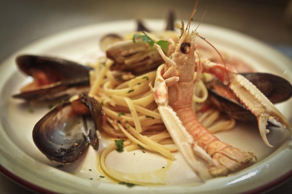 Abas Ristorante Pizzeria Affittacamere Ales Exterior photo