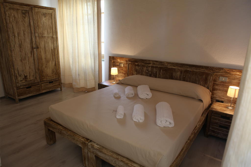 Abas Ristorante Pizzeria Affittacamere Ales Room photo